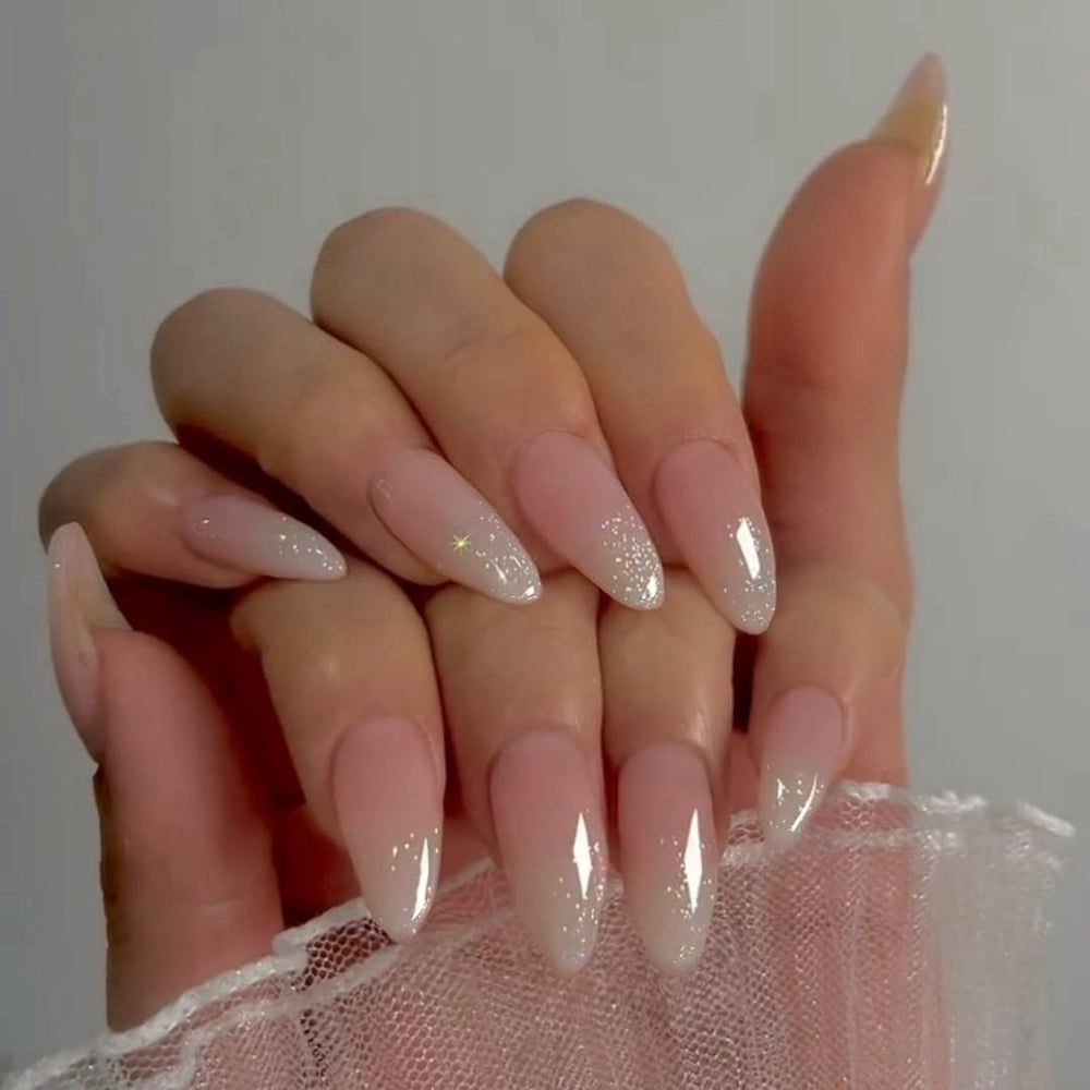 XCREANDO Glitter Ombre Pink sur ongles press-on amande, pose rapide et fiable