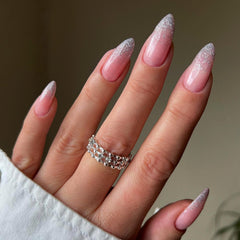 Design élégant pour toutes occasions: XCREANDO ongles press-on amande longueur moyenne