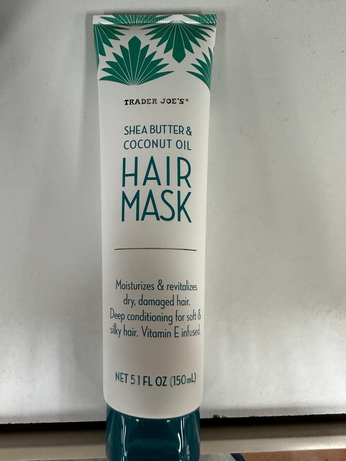 Ce masque xHoob cheveux-beurre-karité-huile-coco offre un soin nourrissant pour cheveux secs.