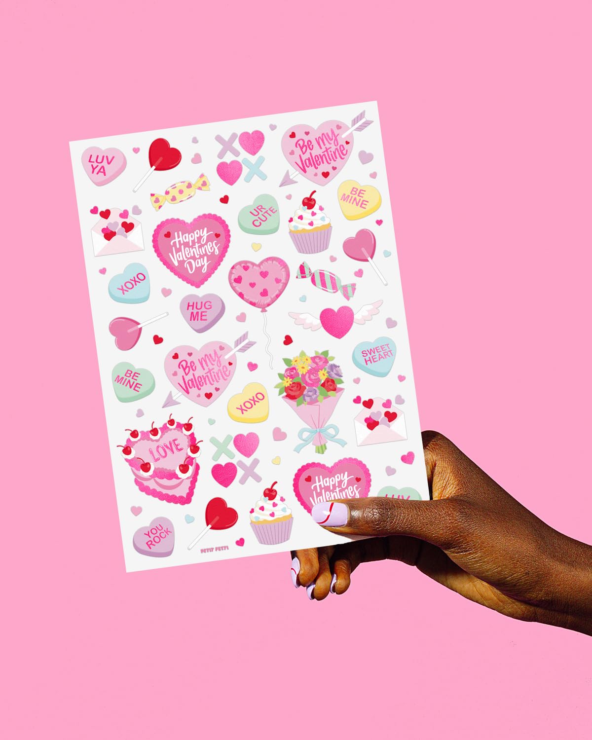 Tatouages xo Fetti Saint-Valentin motifs fleurs en rose, décor élégant et rapide