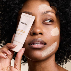 Avec YENSA, application douce sur peau propre pour peau lisse et uniforme.