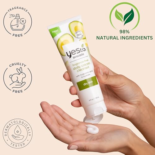 Yes To Avocado – mousse lactée nettoyante pour peau douce.