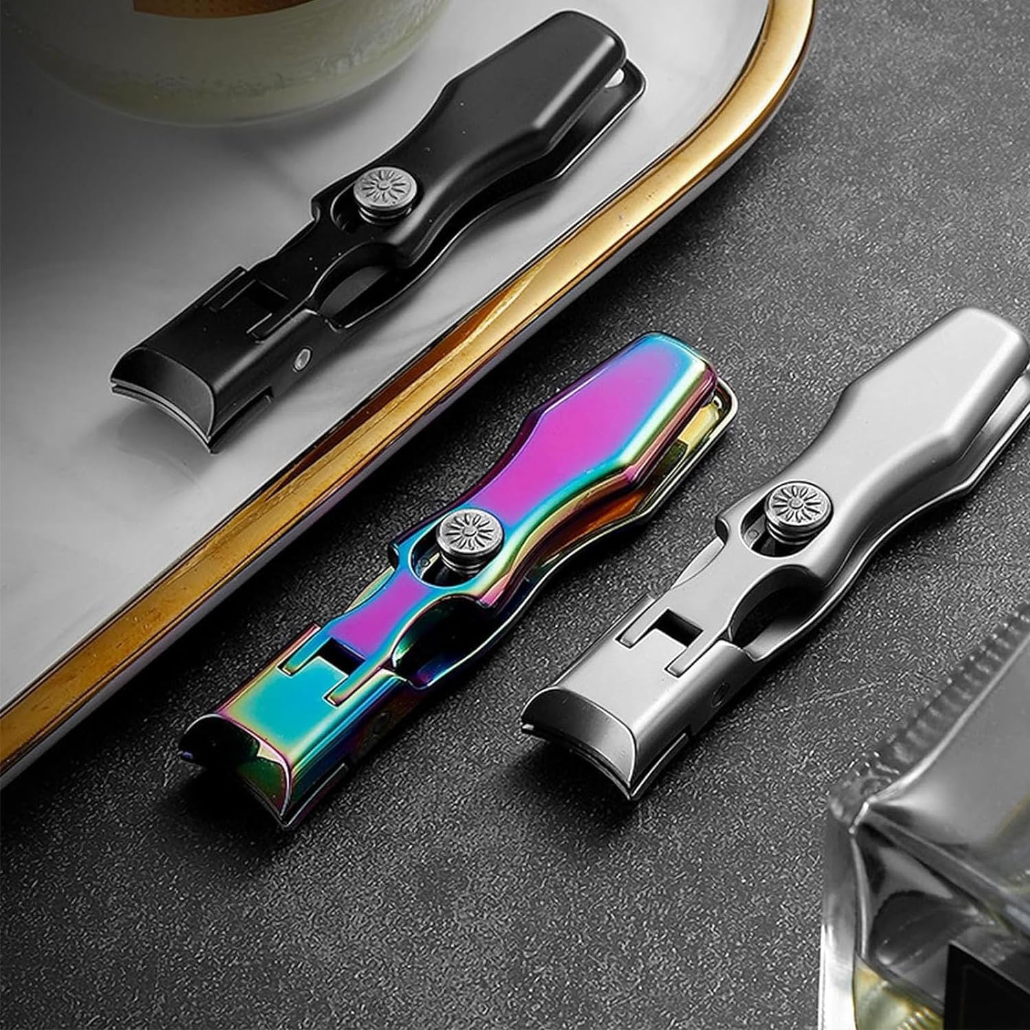 MightyClip en acier allemand offrant une coupe nette et durable.