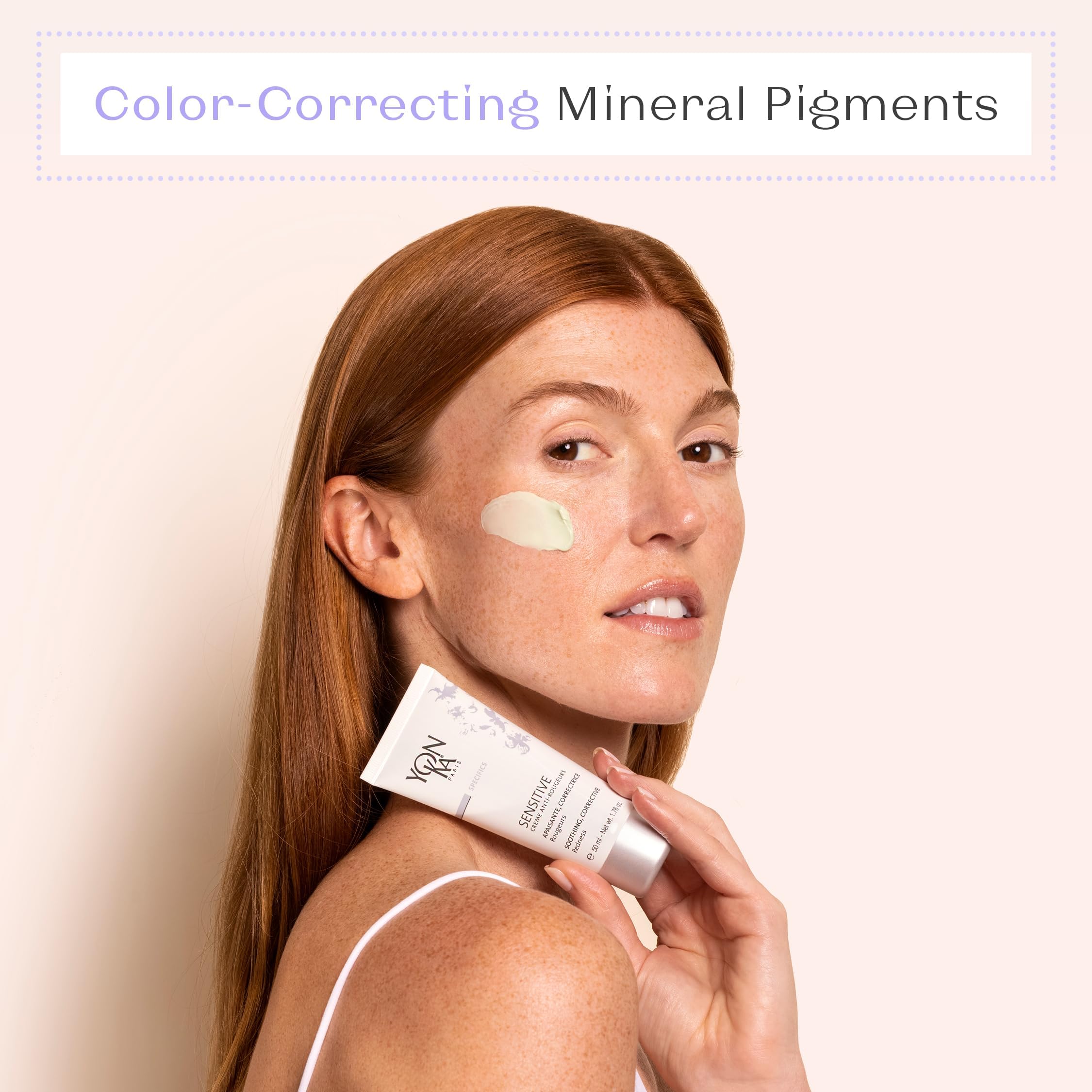 Pigments minéraux verts corrigent instantanément la teinte et unifient le teint.