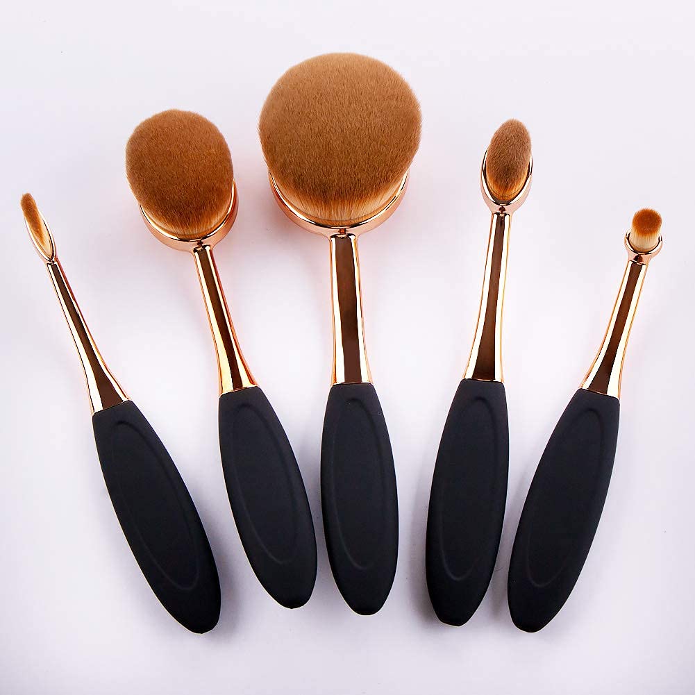 Texture soyeuse des poils Yoseng, gestes délicats pour une peau sensible.