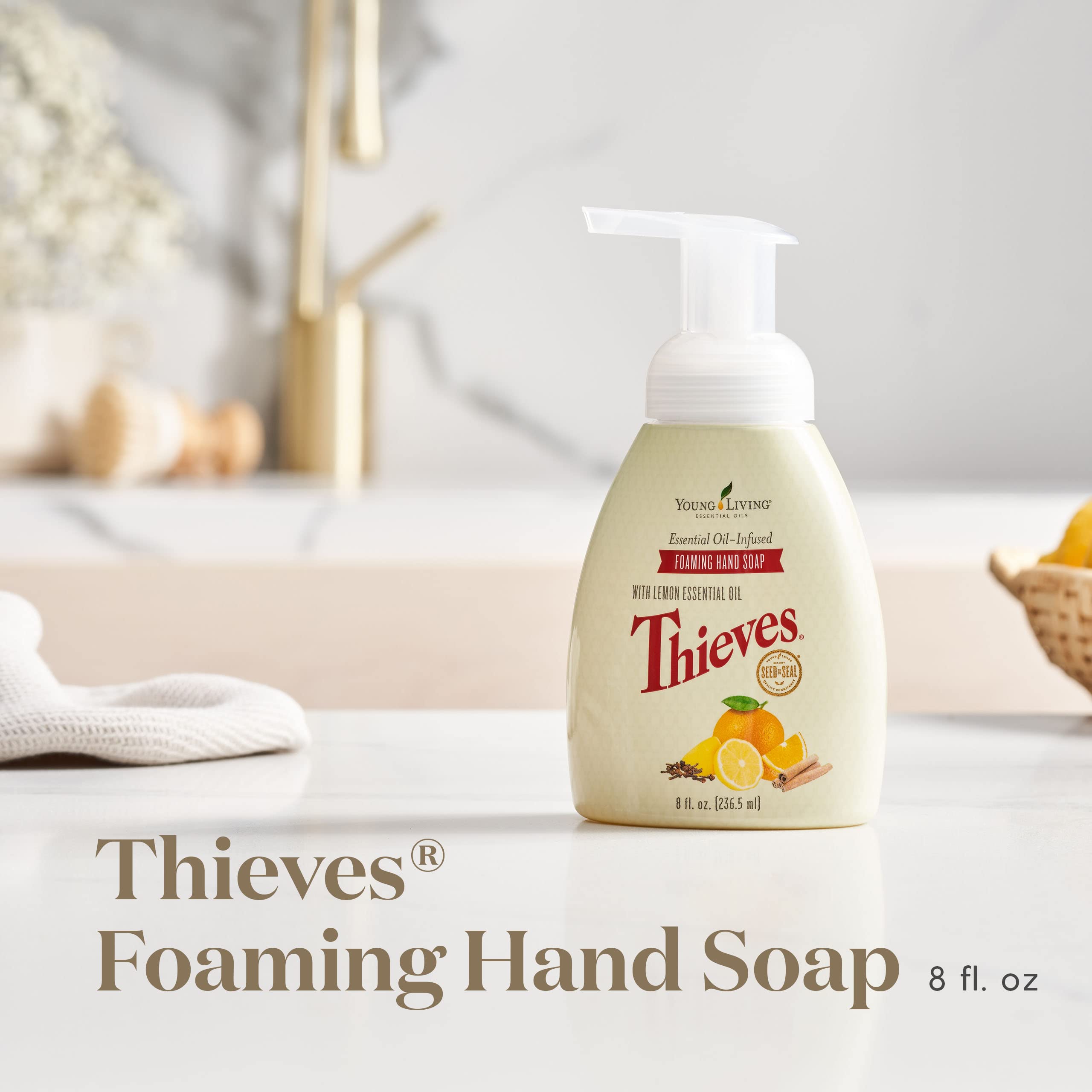 Young Living Thieves pompe mousse mains, application rapide et pratique.