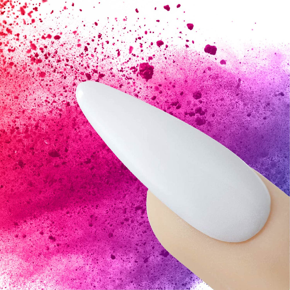 Young Nails auto-nivelante facilite le lissage et la finition fluide.