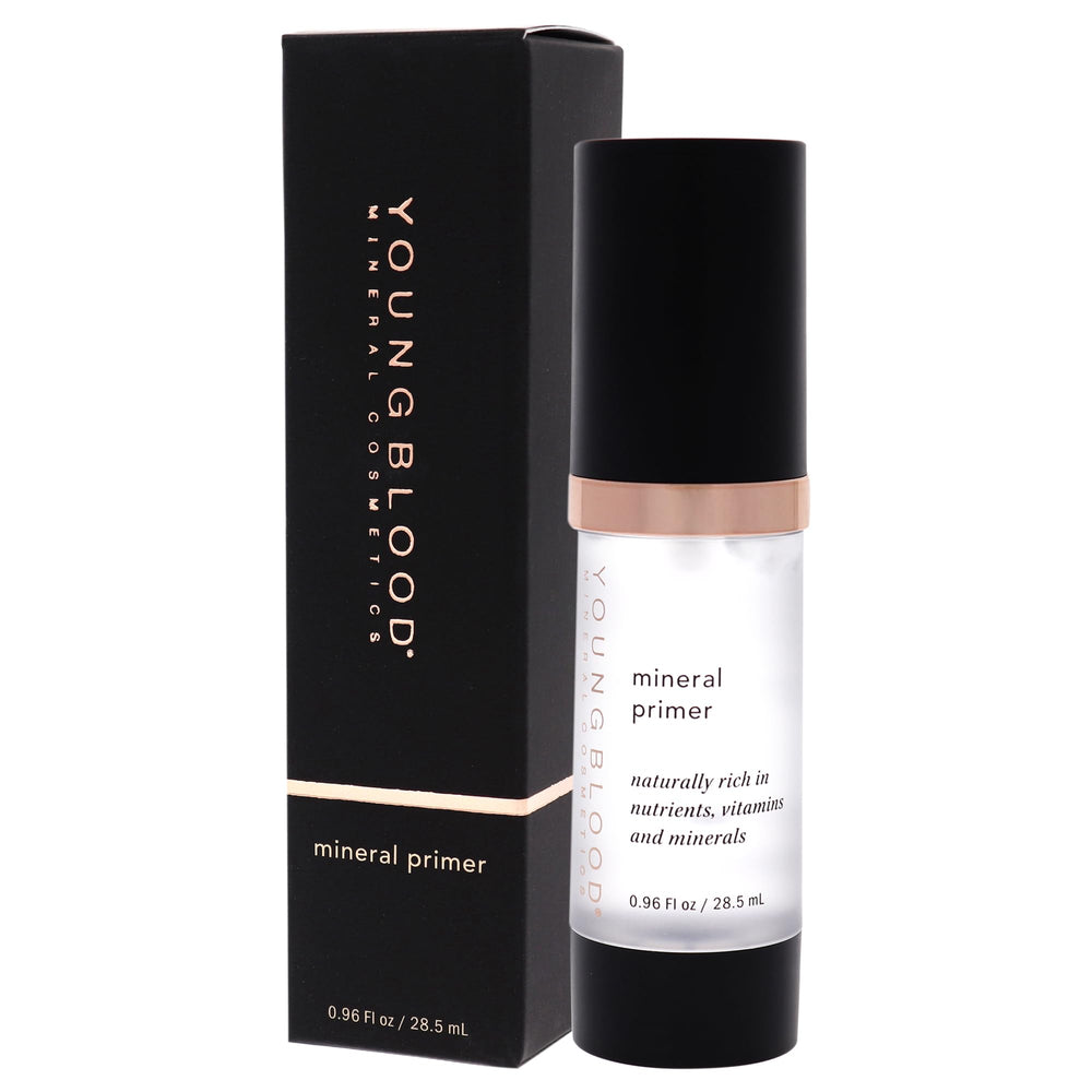 Youngblood Primer Minéral prépare la peau pour un rendu uniforme.