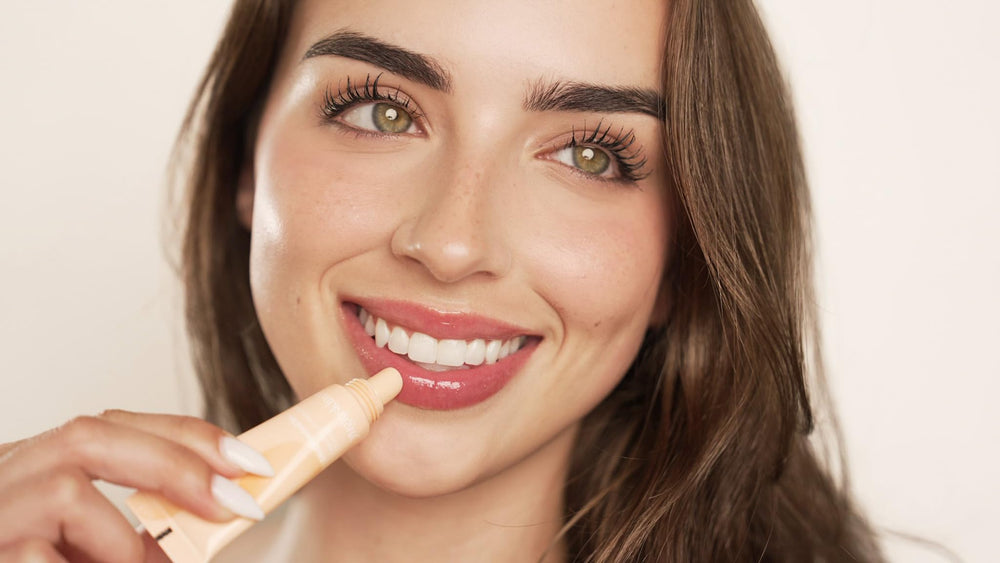 YuGlo résultat Lèvres Velours Nuit – plumping naturel sans effort.