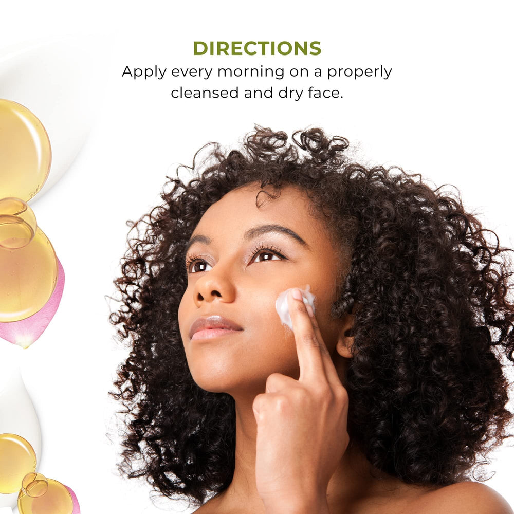 Texture riche de la crème Yves Rocher anti-rides appliquée sur peau.