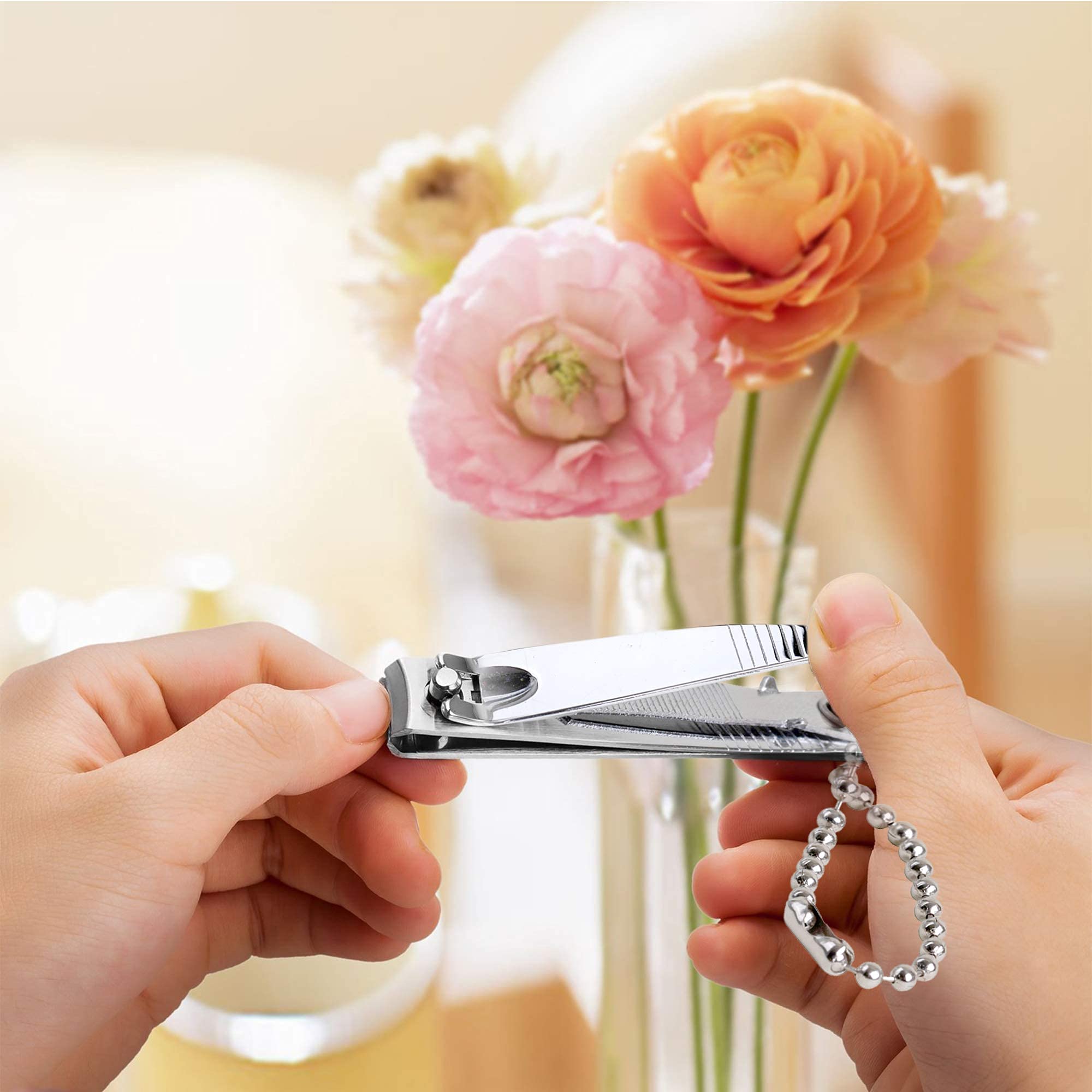 zalik lame courbe-ongles, coupe précise qui suit la forme de l'ongle.