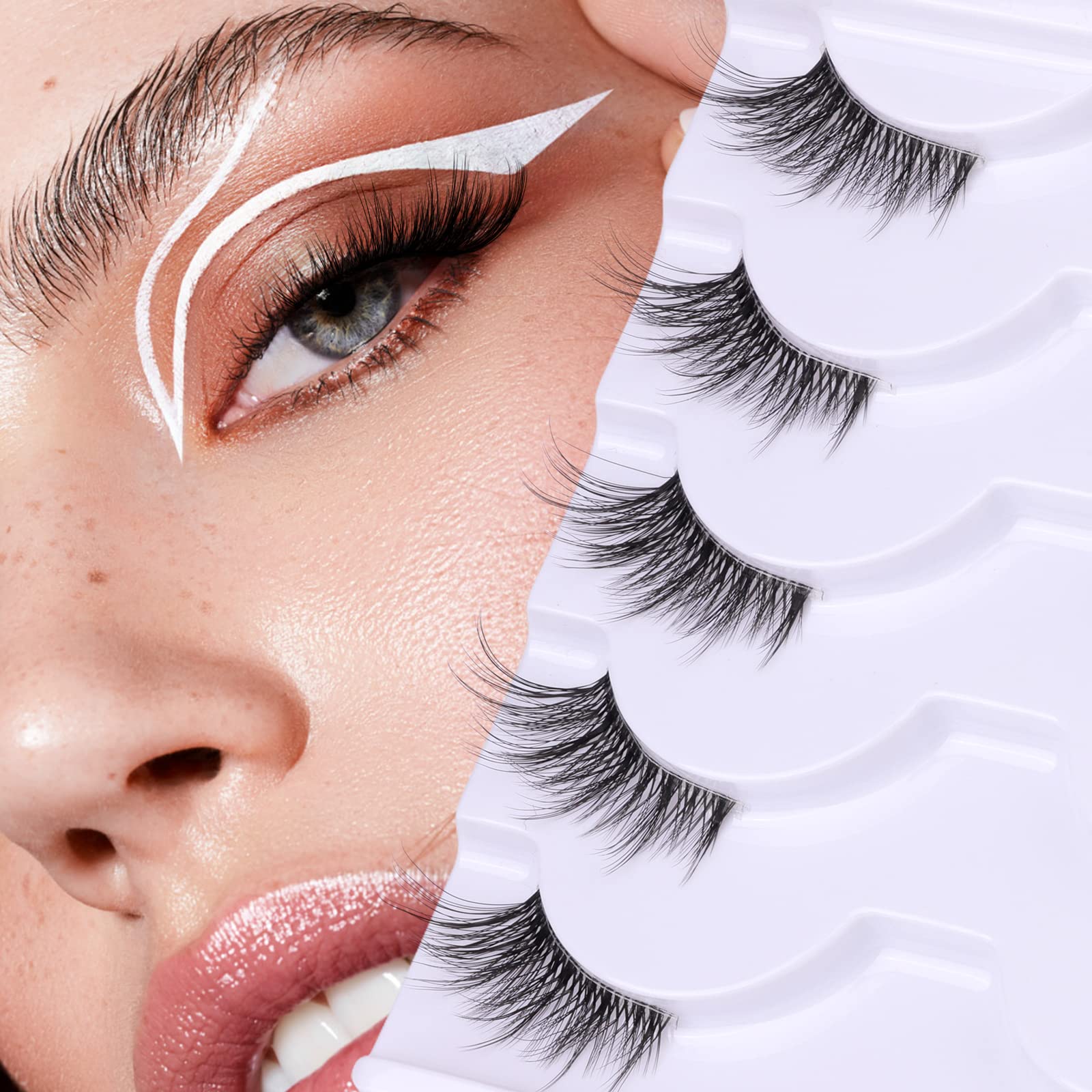 Cils Zanlufly effet cat-eye discret.
