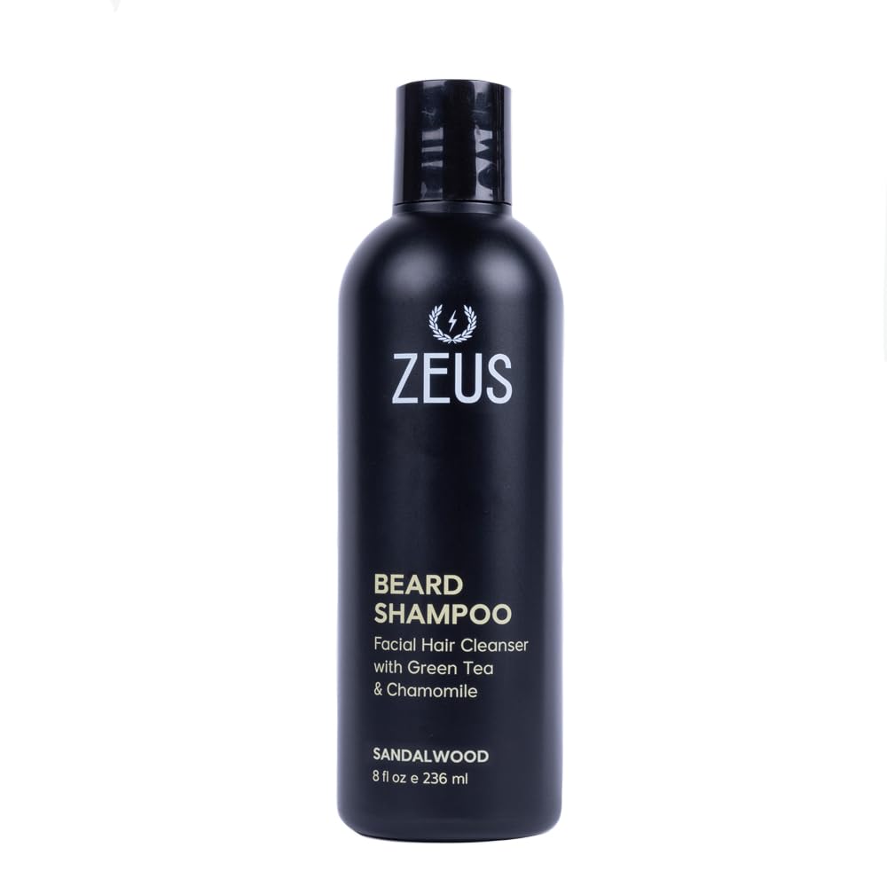 ZEUS Shampoing Barbe: bouteille en main, nettoyage en profondeur et fraîcheur durable.