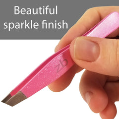 Pinces Zizzili Basics pour sourcils rose, utilisation facile et sûre des poils indésirables.