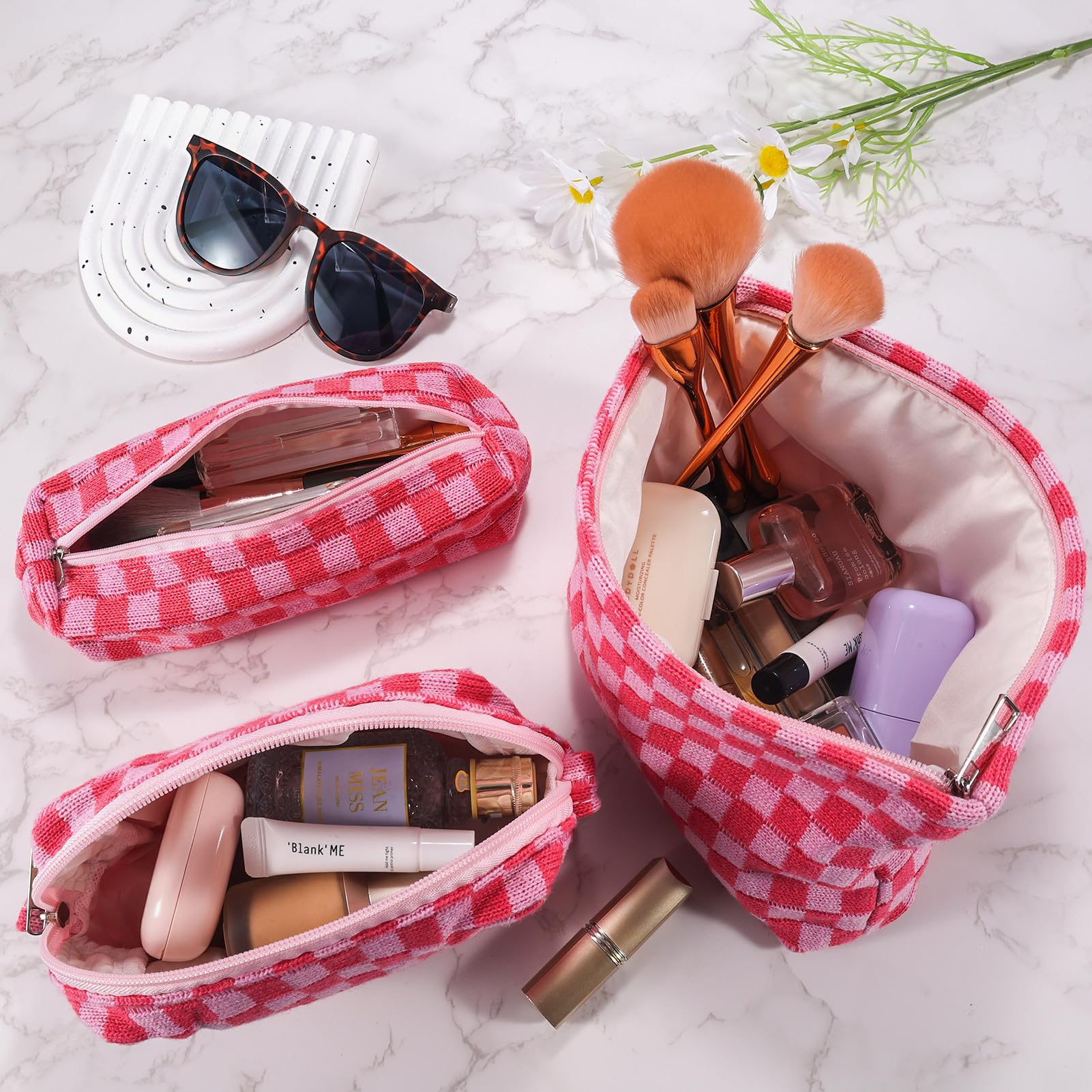 Trousse ZLFSRQ à carreaux ouverte, rangement pratique en voyage.